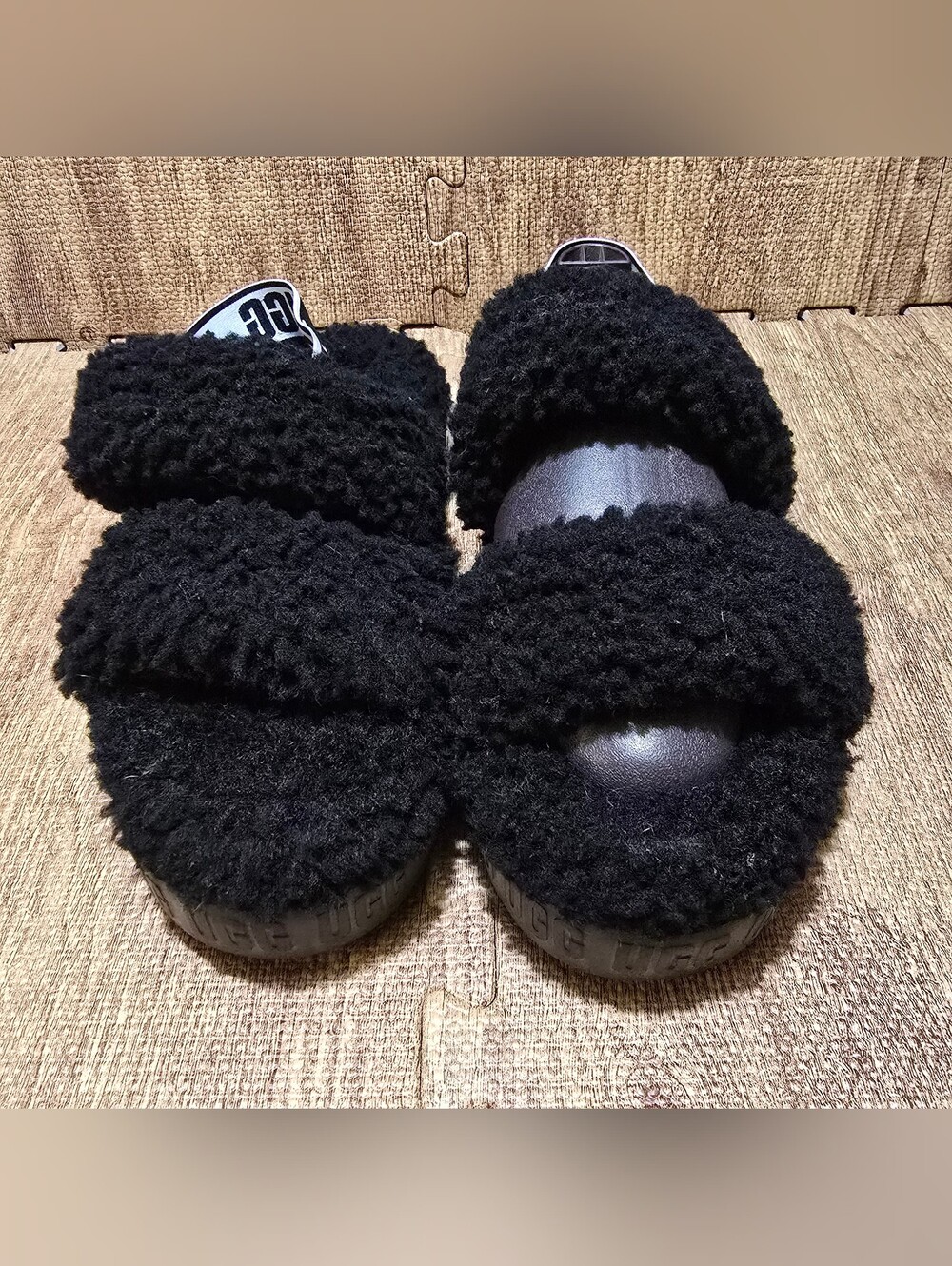UGG Oh Fluffita Black Curly Sheepskin Platform Slide Sandals Women's Size 8 - Picture 3 of 10